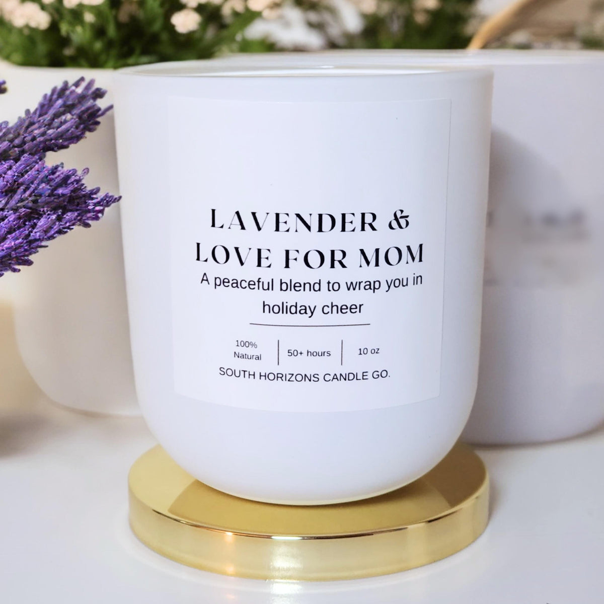 Personalized logo/ label. A matte white jar with 100% white soy wax wooden wick candle. Golden lid.  Good for christmas present/ gift. 5 scents: lavender, Vanilla, espresso, birthday cake, lily of the valley,10oz jar