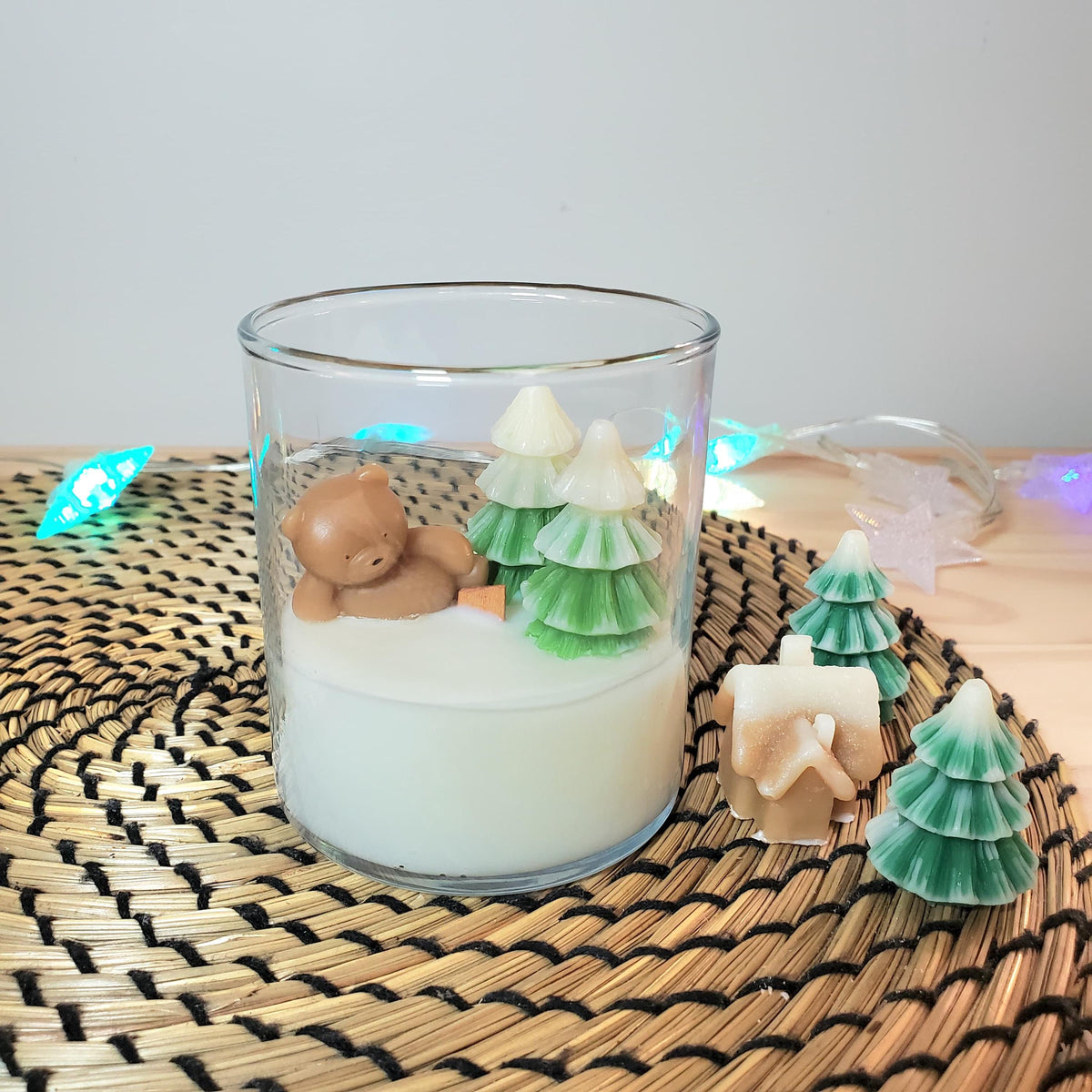 Hand-Poured Bear Soy Candle: Christmas Scent, Wooden Wick
