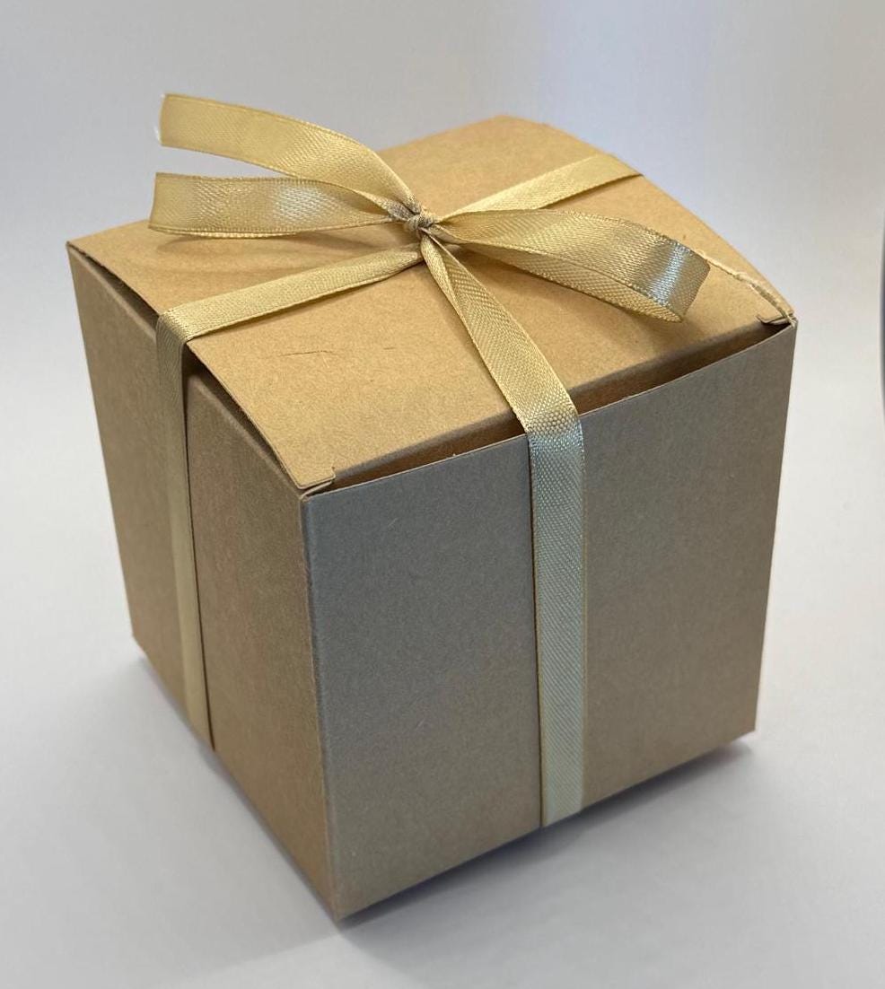 Lavender Scented Soy Candle Gift for Mom - 9.5 oz Wooden Wick