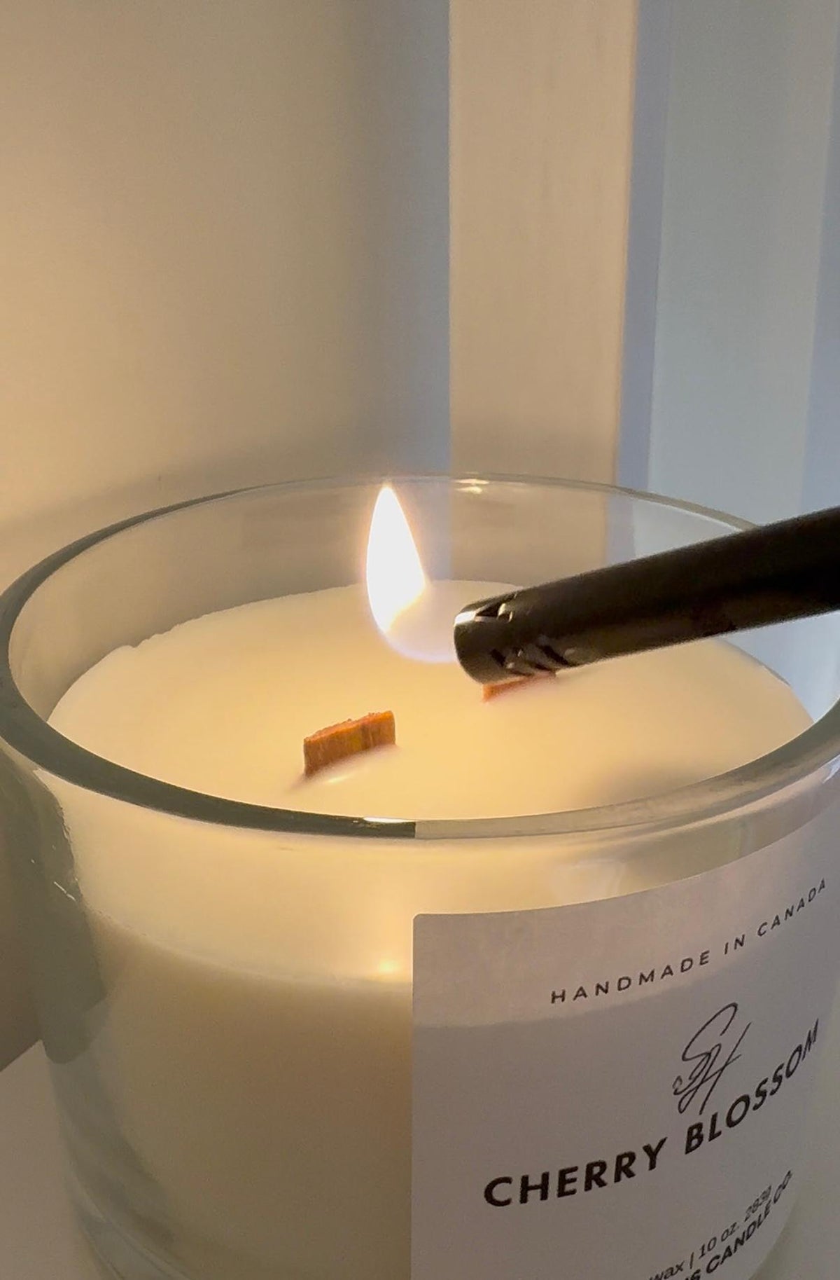 customised Soy Wax Candle | Double Wooden Wick, Hand-Poured Home Fragrance